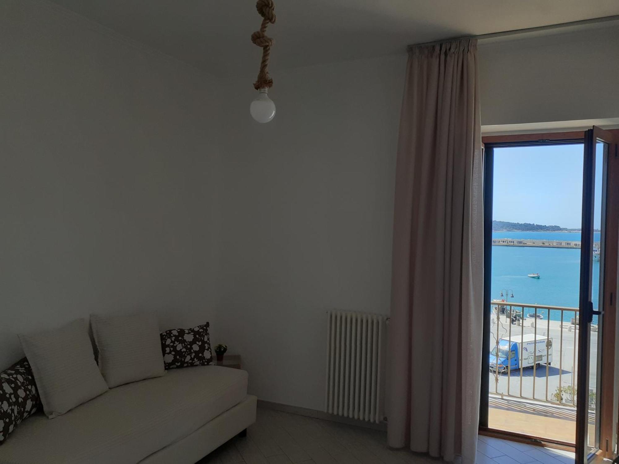 Tagliamento & Molo Apartment فيستَ المظهر الخارجي الصورة